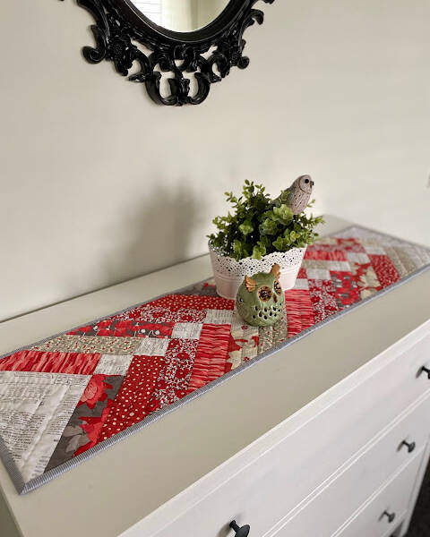 Red Table Runner – Amazing Pattern