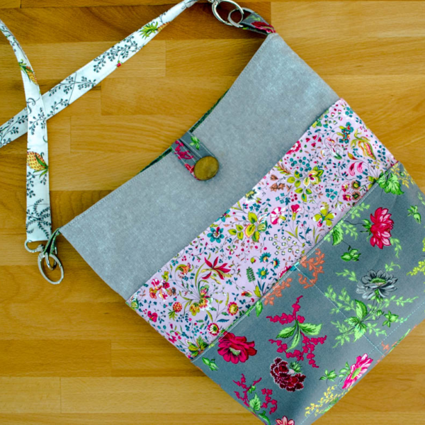 Tote With Many Pockets – Free Pattern