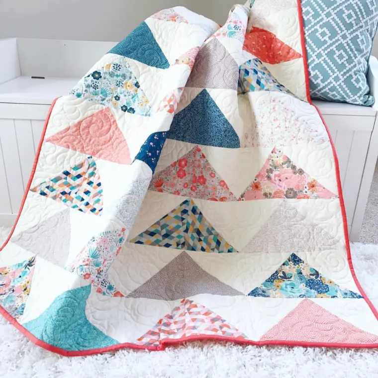 minimal-triangles-quilt-free-pattern-instaquilting